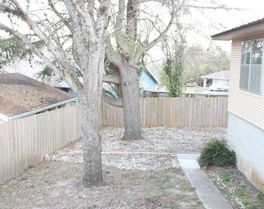 1316 Carol Ann Dr - Photo Thumbnail 17