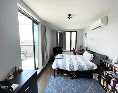 475 Grand Street - Photo Thumbnail 4
