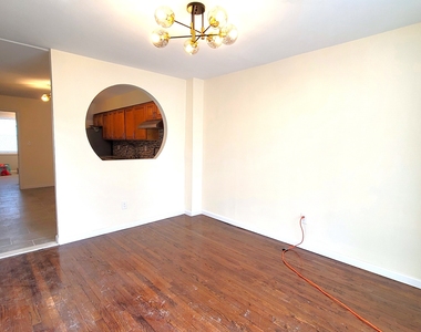 170-20 Lithonia Avenue - Photo Thumbnail 6