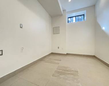 753 Lexington Avenue - Photo Thumbnail 7