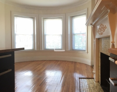 846 Beacon St - Photo Thumbnail 1