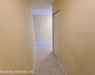 5521 80th Street North, Unit #311 - Photo Thumbnail 3