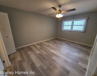 5521 80th Street North, Unit #311 - Photo Thumbnail 4