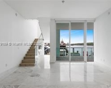 400 Sunny Isles Blvd Apt 102 - Photo Thumbnail 0