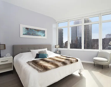 40 West 33rd Street - Photo Thumbnail 9