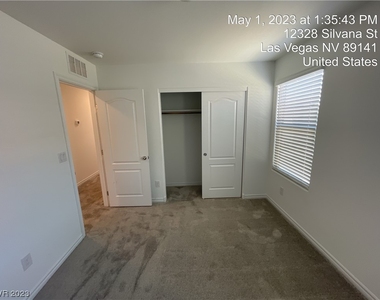 12334 Silvana Street - Photo Thumbnail 20