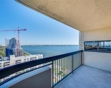 2413 Bayshore Boulevard - Photo Thumbnail 25