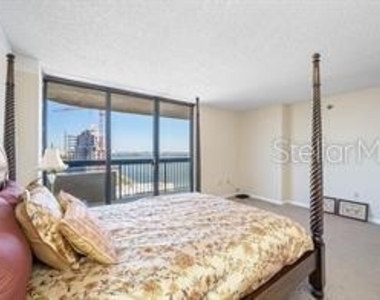 2413 Bayshore Boulevard - Photo Thumbnail 16