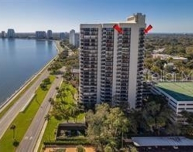 2413 Bayshore Boulevard - Photo Thumbnail 0