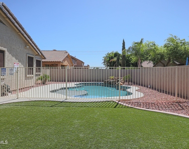 11863 W Alvarado Road - Photo Thumbnail 40