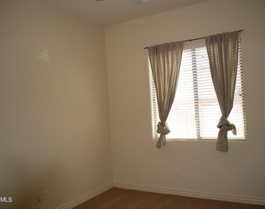 13673 S 175th Drive - Photo Thumbnail 13