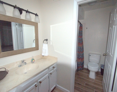 6452 N 77th Way - Photo Thumbnail 40