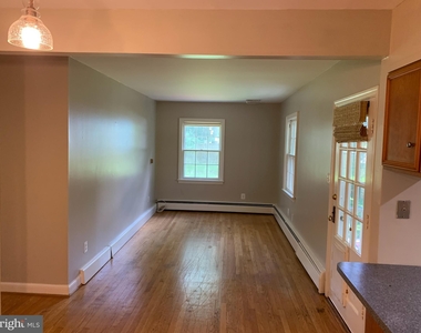 6936 Custis Parkway - Photo Thumbnail 7