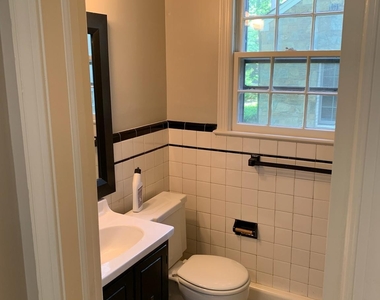 6936 Custis Parkway - Photo Thumbnail 14