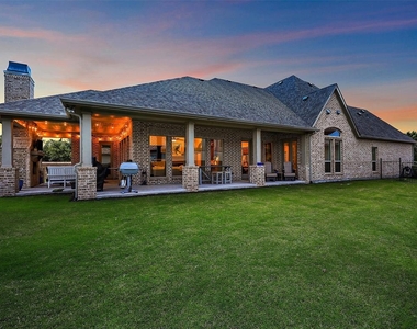 4290 Pebble Creek Court - Photo Thumbnail 6