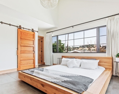 6017 La Prada St - Photo Thumbnail 10