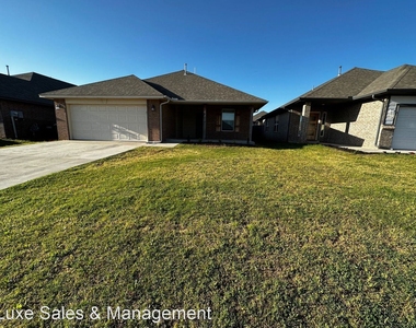 2408 Alta Vista Ln - Photo Thumbnail 0