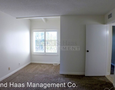 3727 Country Club Dr. Unit 12 - Photo Thumbnail 22