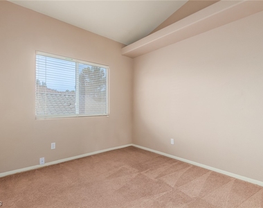 981 Upper Meadows Place - Photo Thumbnail 31