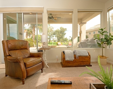 29128 W Laguna Drive - Photo Thumbnail 9