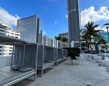 950 Brickell Bay Dr - Photo Thumbnail 40