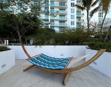 950 Brickell Bay Dr - Photo Thumbnail 38