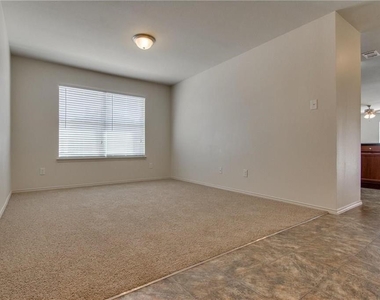 1432 Ocotillo Lane - Photo Thumbnail 8