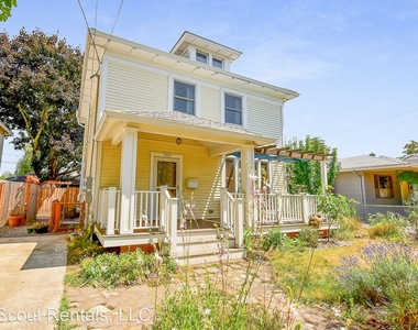 832 Ne 76th Ave - Photo Thumbnail 2