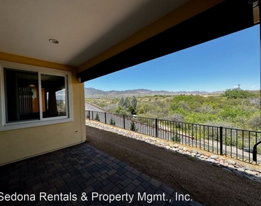 435 Kindra Heights - Photo Thumbnail 16