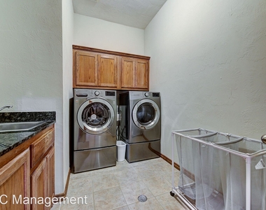 4723 E Wilshire Blvd - Photo Thumbnail 27