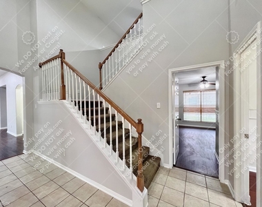 5603 Caraway Lake Dr - Photo Thumbnail 3