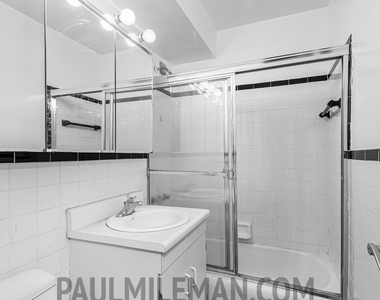 East 46th st - Photo Thumbnail 6