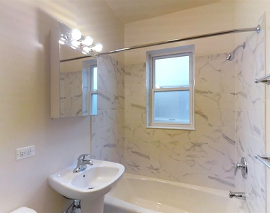 4903 N Whipple St Apt 2w - Photo Thumbnail 1