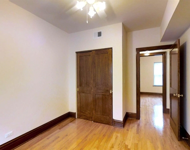 4903 N Whipple St Apt 2w - Photo Thumbnail 5