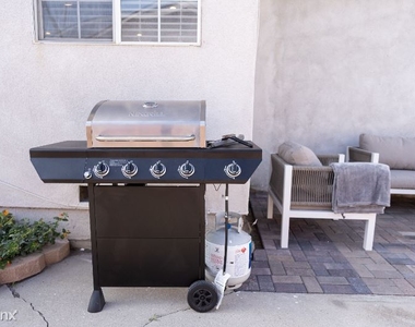 5801 Orange Ave - Photo Thumbnail 13