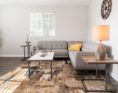 5801 Orange Ave - Photo Thumbnail 25