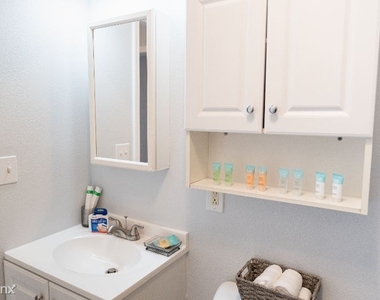 5801 Orange Ave - Photo Thumbnail 31