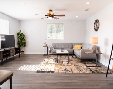 5801 Orange Ave - Photo Thumbnail 1