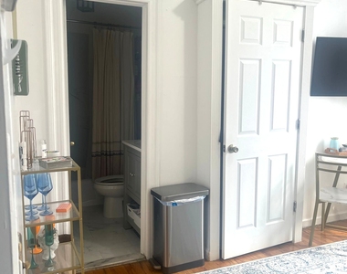 July 1st Move In - East Village East 6th St/Ave D - Photo Thumbnail 5