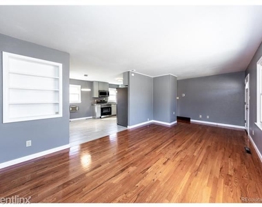 2559 R Elvin Ave - Photo Thumbnail 7