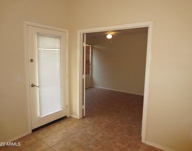 12810 W La Reata Avenue - Photo Thumbnail 8