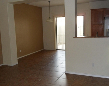 8314 W Sheridan Street - Photo Thumbnail 1