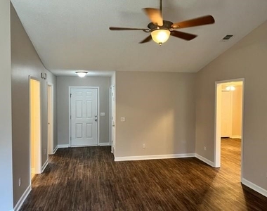 8740 Minnow Creek Drive - Photo Thumbnail 5