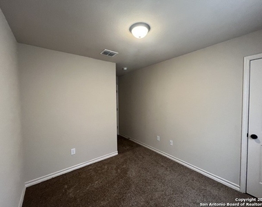 7007 Donovan Way - Photo Thumbnail 17