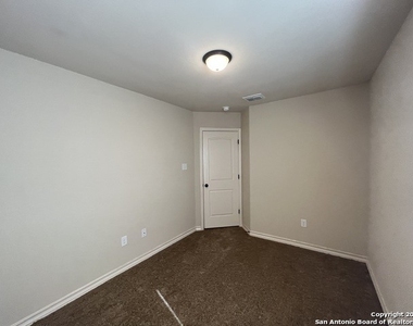 7007 Donovan Way - Photo Thumbnail 20