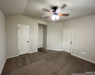 6958 Lakeview Dr - Photo Thumbnail 17