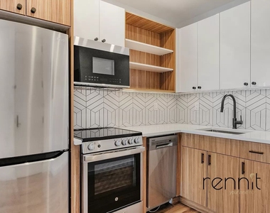 770 Lexington Avenue - Photo Thumbnail 9
