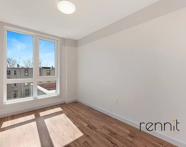 770 Lexington Avenue - Photo Thumbnail 7