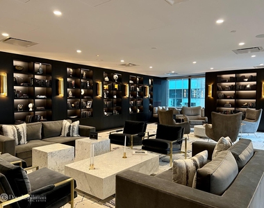 721 Fifth Ave - Photo Thumbnail 5