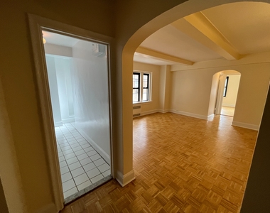 95 Christopher Street- 1 Bedroom in Doorman Building- Prime GV Location - Photo Thumbnail 0